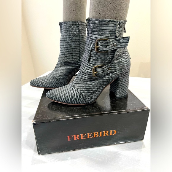 Freebird by Steven Shoes - Freebird By Steven Blue Snake Skin Joey Bootie